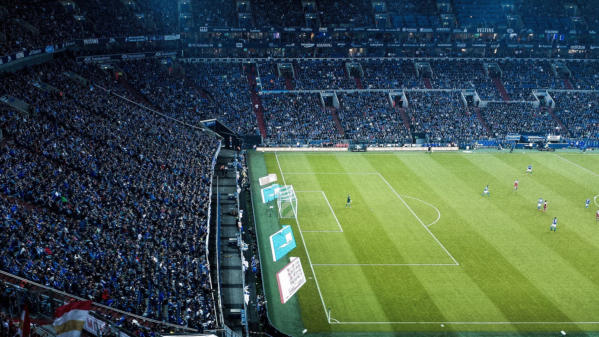 《堡垒之夜》“未来城”赛季,极致创意引爆全场!